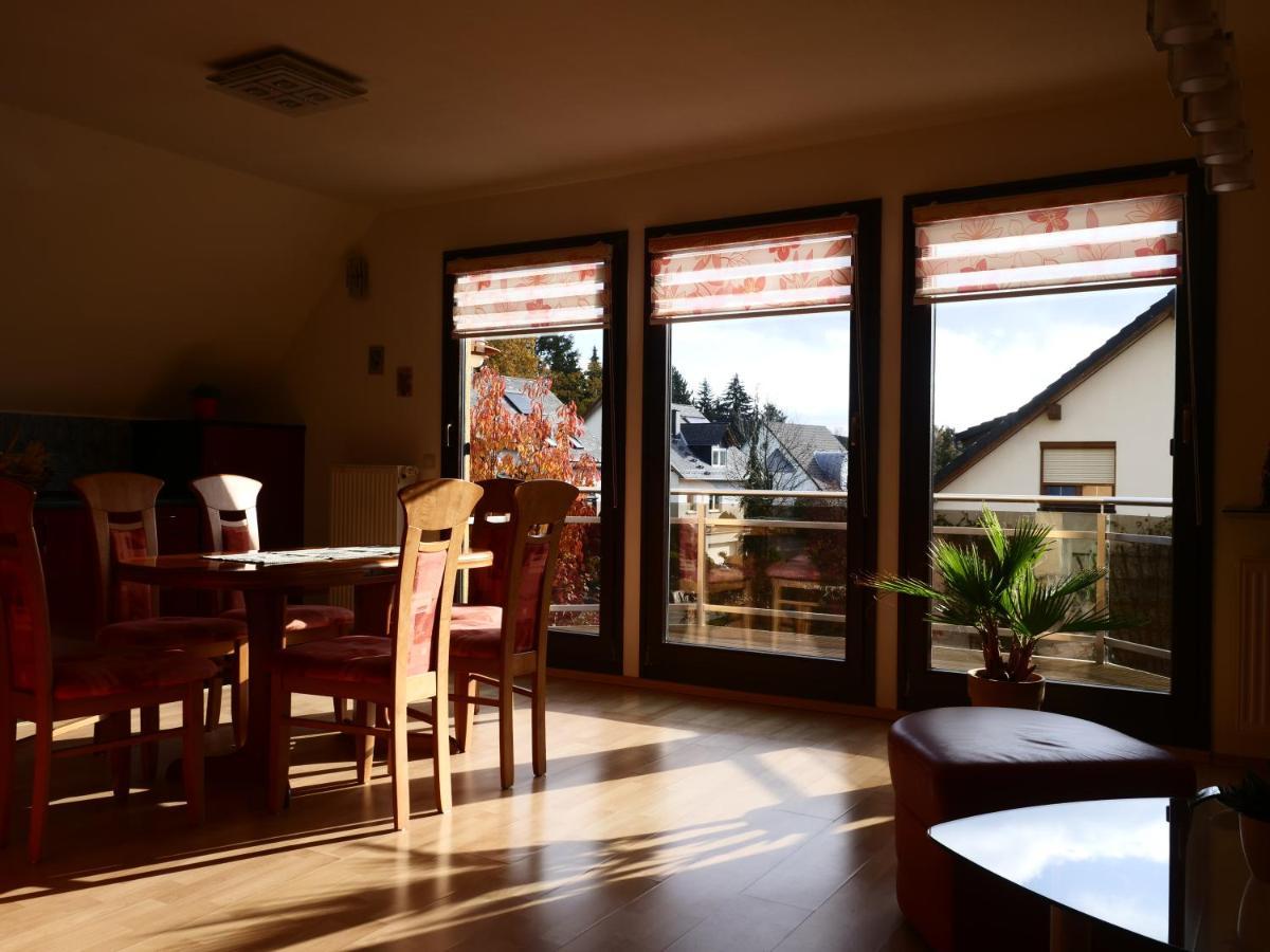 Helle Moderne 52 Qm Wohnung Mit Balkon ケムニッツ エクステリア 写真